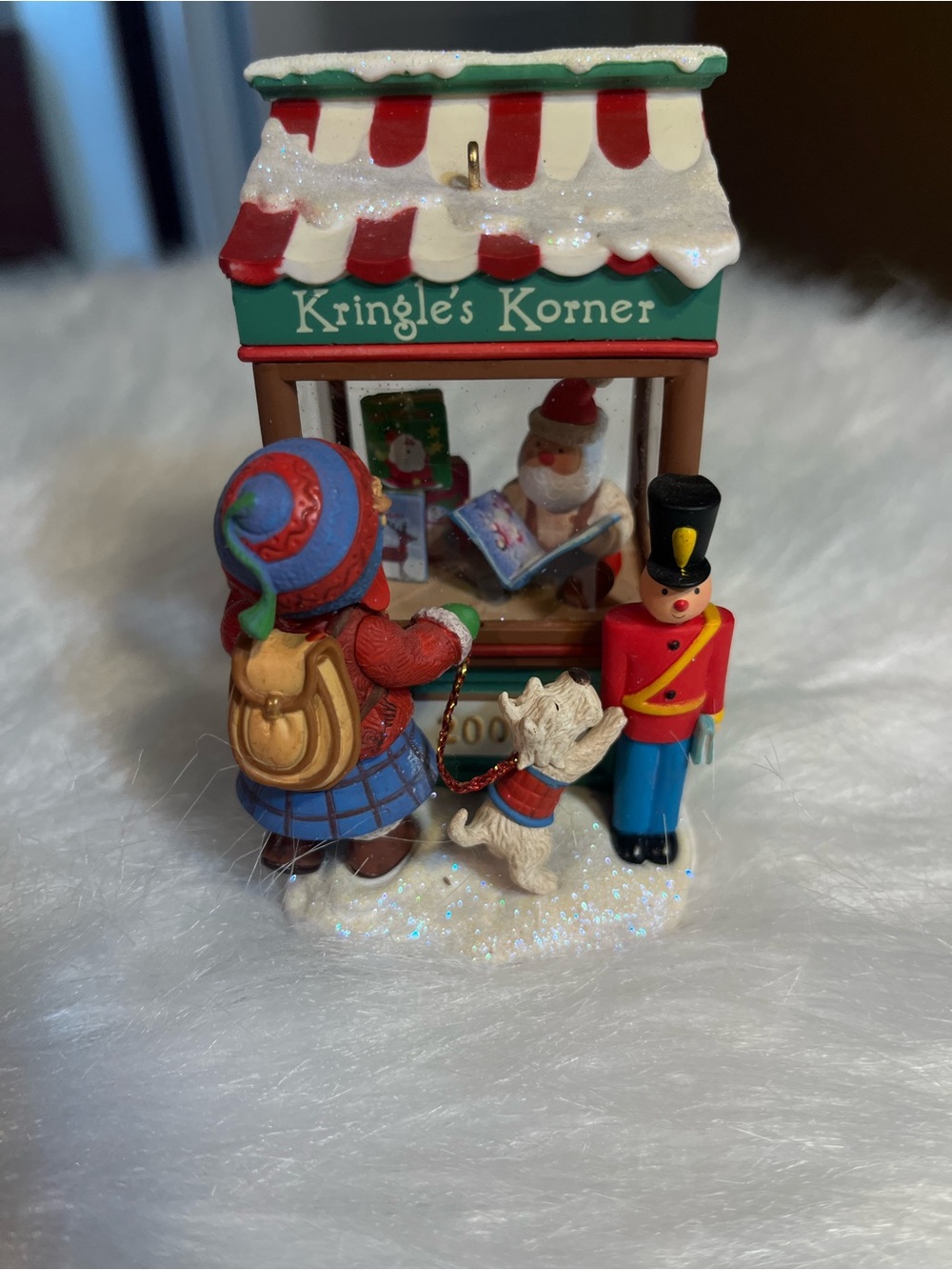 Hallmark Keepsake Kringle's Korner Ornament Christmas Window Series 2008
